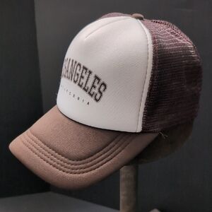 Los Angeles Men's Brown/White Vintage Style Trucker Hat.